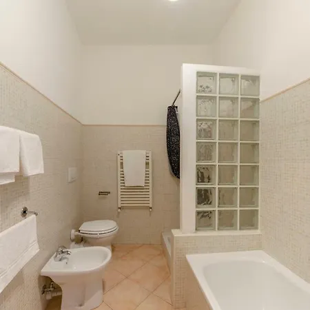 Joivy Warm Family Apt Near Porto Antico
